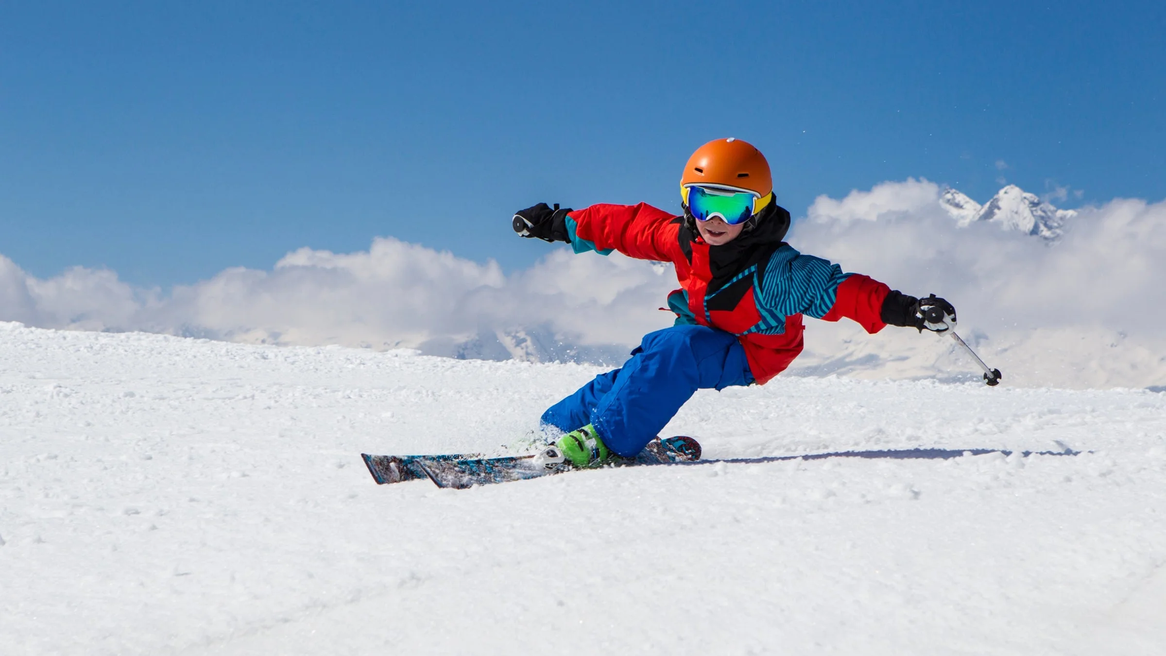 Prima pagina -Vendite Snowboarding kid skiing getty h